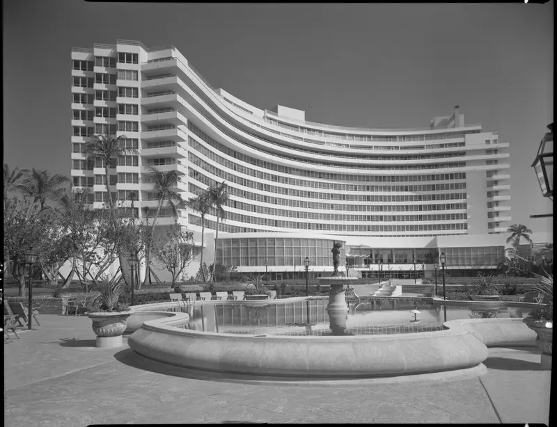 Fontainebleau, Over the Pool, 1955 (Gottscho-Schleisner). Morris Lapidus' curving Fontainebleau opened in December 1954 and critics hated it; guests loved it.